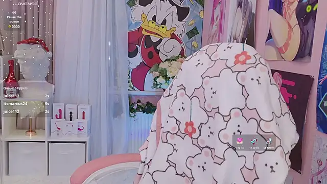 Snapshot of Coconut_Mia chatting on December 2024 12:22:02 AM Coconut Mia online show from December 2024 12:22:02 AM