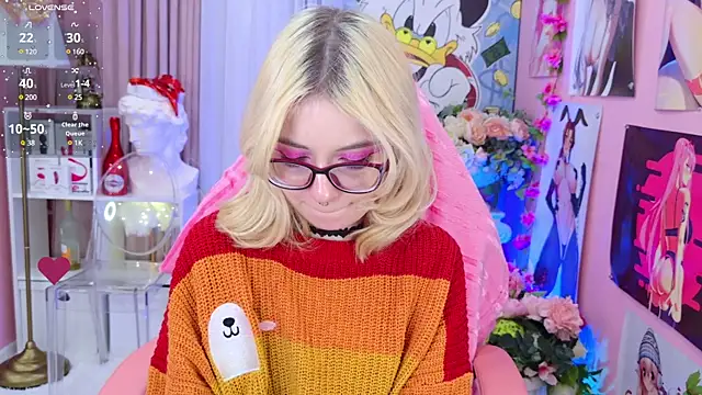 Snapshot of Coconut_Mia chatting on December 2024 10:43:02 PM Coconut Mia online show from December 2024 10:43:02 PM