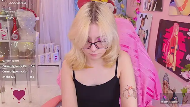 Snapshot of Coconut_Mia chatting on December 2024 11:02:02 PM Coconut Mia online show from December 2024 11:02:02 PM