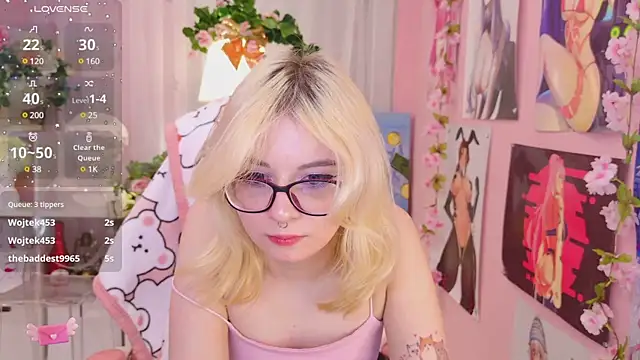 Snapshot of Coconut_Mia chatting on December 2024 10:09:01 PM Coconut Mia online show from December 2024 10:09:01 PM