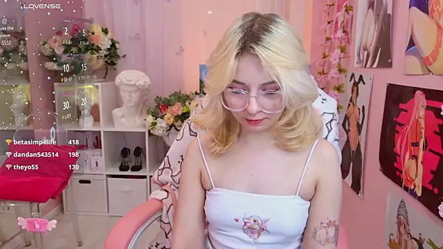 Snapshot of Coconut_Mia chatting on January 2025 01:47:01 AM Coconut Mia online show from January 2025 01:47:01 AM