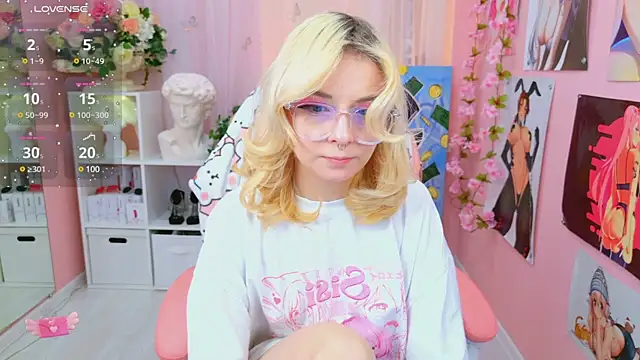 Snapshot of Coconut_Mia chatting on January 2025 08:55:01 PM Coconut Mia online show from January 2025 08:55:01 PM