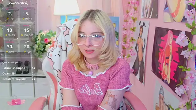 Snapshot of Coconut_Mia chatting on January 2025 03:31:01 AM Coconut Mia online show from January 2025 03:31:01 AM