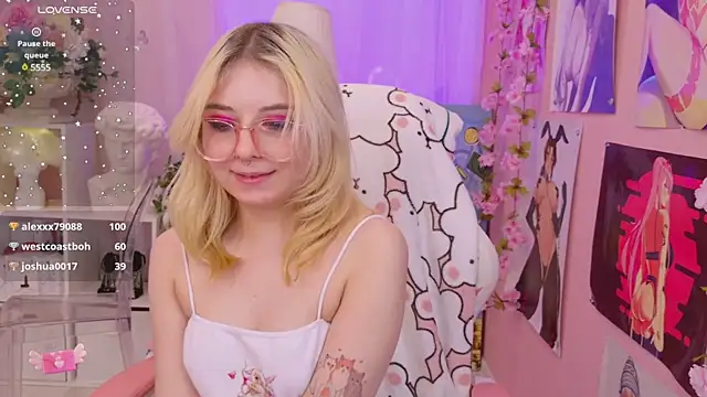 Snapshot of Coconut_Mia chatting on January 2025 03:51:01 AM Coconut Mia online show from January 2025 03:51:01 AM