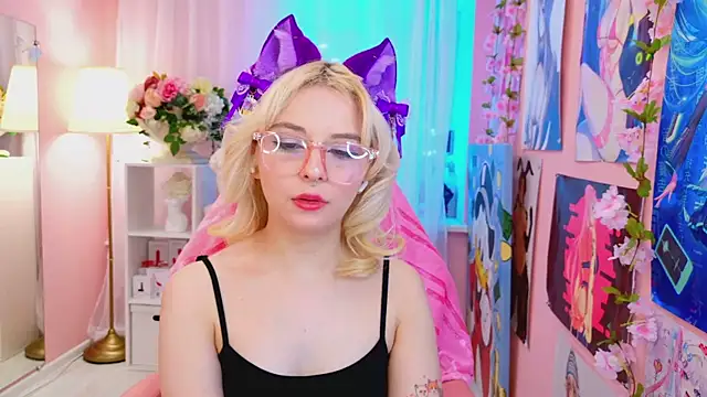 Snapshot of Coconut_Mia chatting on February 2025 11:21:02 PM Coconut Mia online show from February 2025 11:21:02 PM