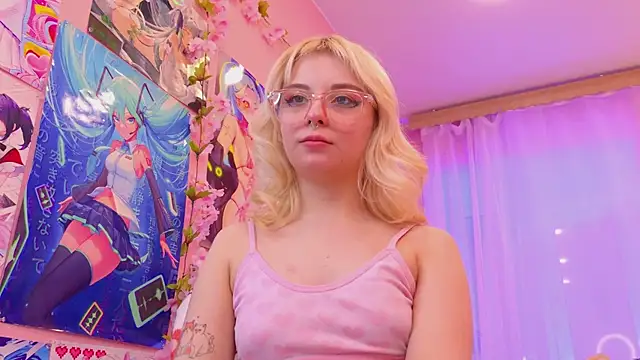 Snapshot of Coconut_Mia chatting on March 2025 12:10:02 AM Coconut Mia online show from March 2025 12:10:02 AM