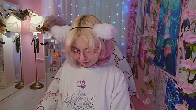 Snapshot of Coconut_Mia chatting on October 2025 09:44:01 PM Coconut Mia online show from October 2025 09:44:01 PM