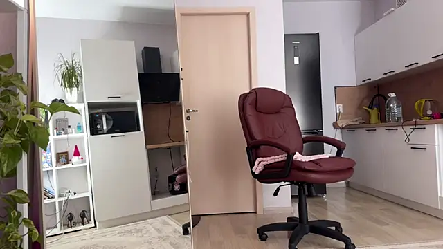 Victoria1Love online show from February 2025 02:31:02 PM