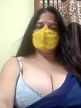 Snapshot of IndianAngle chatting on September 2025 12:40:02 PM IndianAngle online show from September 2025 12:40:02 PM