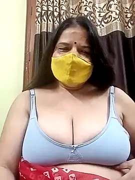 Snapshot of IndianAngle chatting on September 2025 08:55:02 PM IndianAngle online show from September 2025 08:55:02 PM