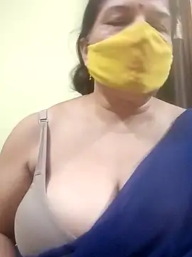 Snapshot of IndianAngle chatting on October 2025 09:03:02 PM IndianAngle online show from October 2025 09:03:02 PM