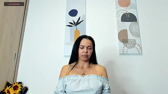 Evawalker  online show from February 2025 01:57:01 AM