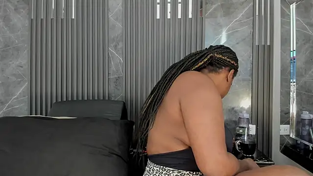 SaraiEvans online show from September 2025 03:17:02 AM