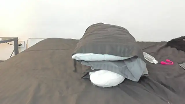 evanandsunny online show from December 2024 11:51:01 PM