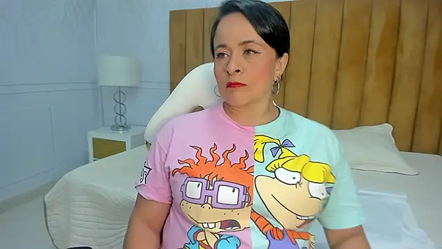 Daphne81  online show from January 2025 02:33:02 AM