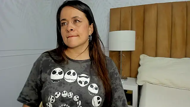 Daphne81  online show from March 2025 09:07:01 AM