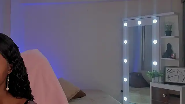 SavannahWildee online show from January 2025 11:12:02 AM