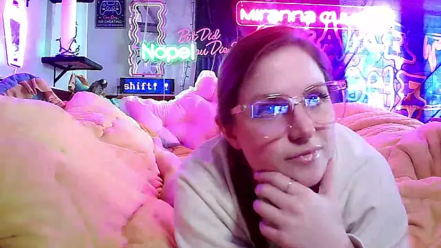 mirannacult online show from February 2025 04:47:02 PM