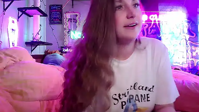 mirannacult online show from February 2025 05:31:01 PM