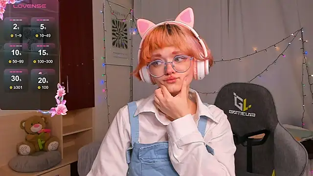 ohliva online show from December 2024 09:04:02 PM