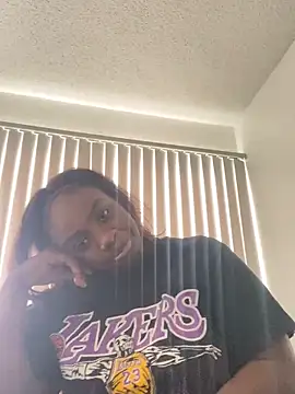 LillShayy online show from September 2025 02:21:01 PM