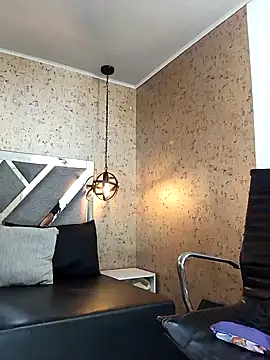 Michelle Brito1 online show from February 2025 10:40:01 AM