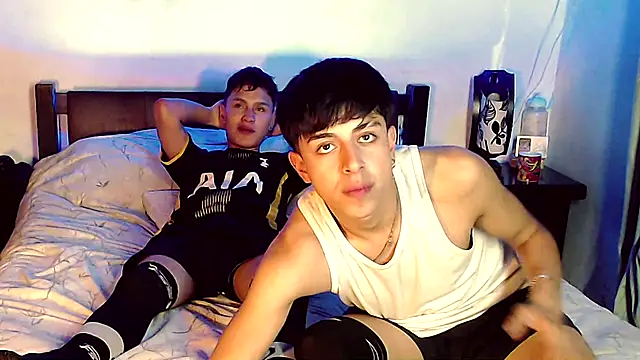 Snapshot of pipeynick chatting on December 2024 10:51:02 PM pipeynick online show from December 2024 10:51:02 PM