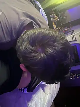 Snapshot of pipeynick chatting on December 2024 09:11:01 PM pipeynick online show from December 2024 09:11:01 PM