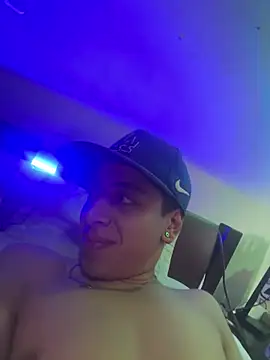 Snapshot of pipeynick chatting on December 2024 09:30:02 PM pipeynick online show from December 2024 09:30:02 PM