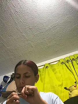 karolainvalentina online show from October 2025 11:28:02 PM