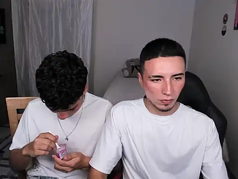 sweet boys xx online show from March 2025 03:53:02 AM