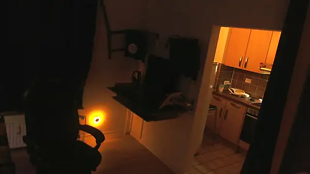 Nomi1612 online show from December 2025 07:31:01 PM