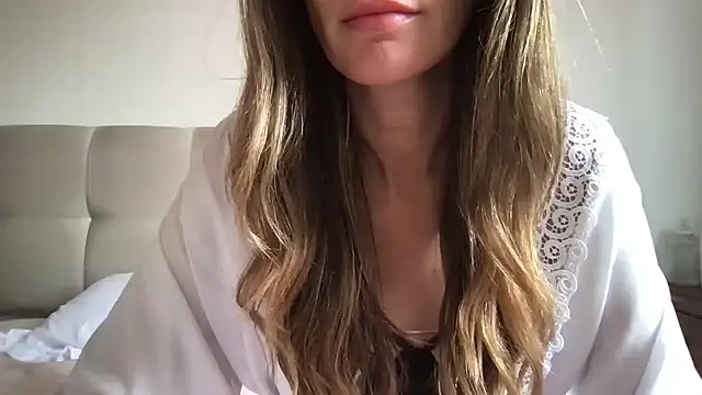 paolajonez online show from December 2024 04:42:01 PM