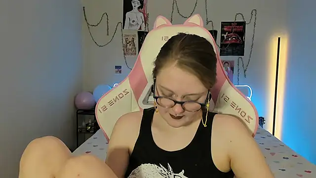 BebKonie online show from February 2025 11:20:02 PM