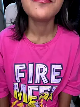 LeisyXO online show from December 2024 01:47:02 AM