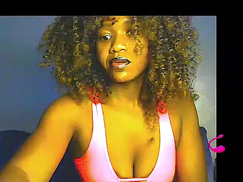 Snapshot of lilylovexx chatting on February 2026 05:37:02 AM lilylovexx online show from February 2026 05:37:02 AM