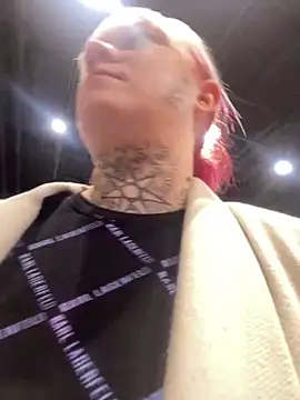 poussichienne online show from December 2024 02:16:01 PM