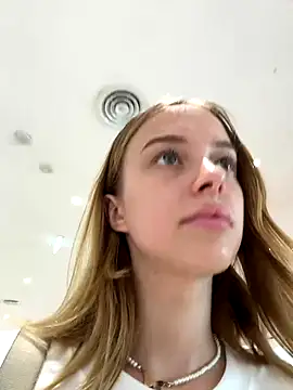 enjoy my beauty online show from December 2024 05:04:01 AM