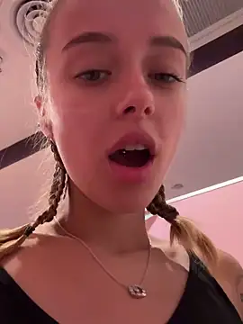 enjoy my beauty online show from January 2025 04:16:02 AM