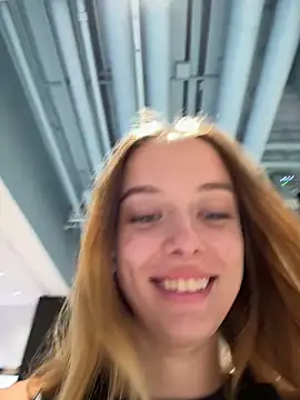 enjoy my beauty online show from February 2025 04:19:02 AM