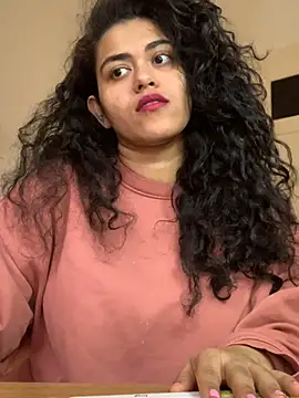 Curvydesifromgermany online show from December 2024 12:38:02 PM