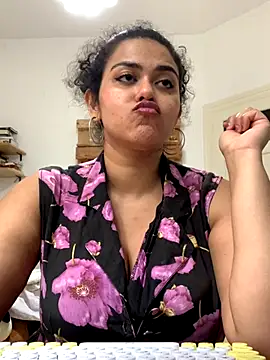 Curvydesifromgermany online show from September 2025 10:59:02 AM