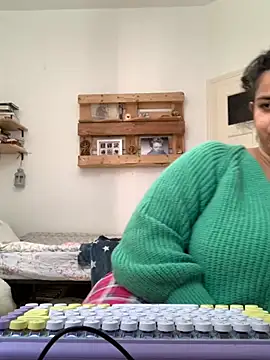 Curvydesifromgermany online show from September 2025 09:42:02 AM