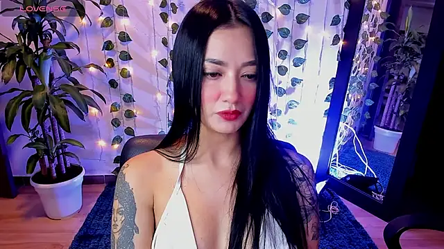 mariiana-diaz online show from December 2024 03:04:02 PM