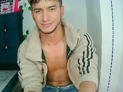 Kevin Torres online show from December 2024 09:19:01 PM