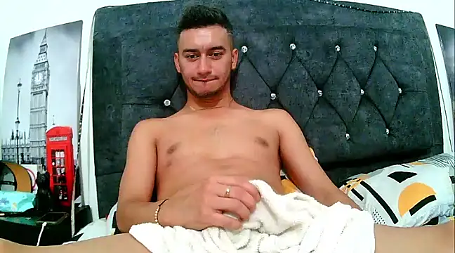 Kevin Torres online show from March 2025 10:42:01 PM