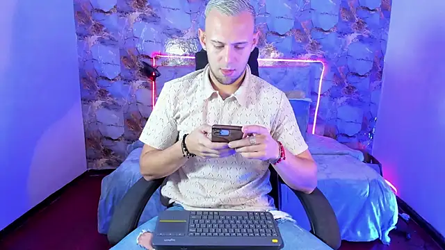 Damon Bakert online show from June 2026 01:25:01 PM