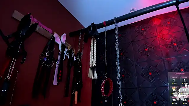 annavi  online show from September 2025 01:57:02 PM