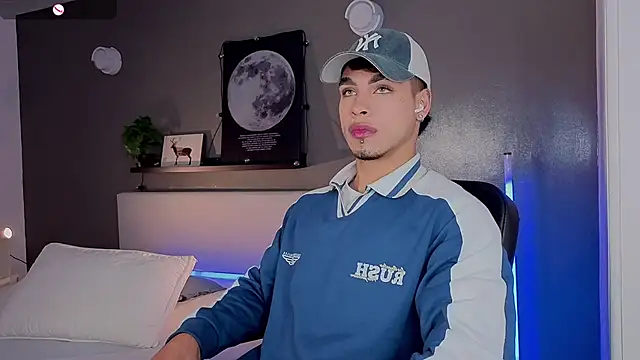 Ken-boy  online show from October 2025 11:43:01 AM