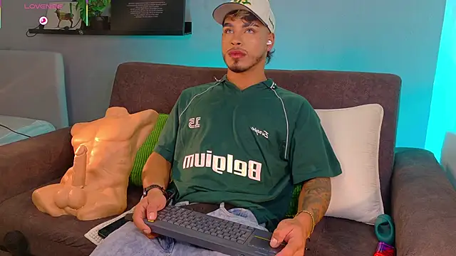 Ken-boy  online show from May 2026 09:39:01 AM